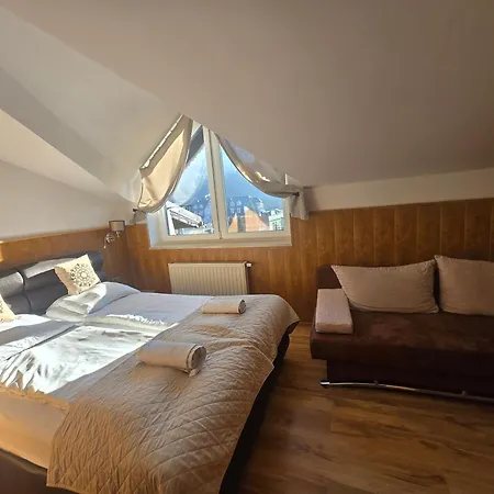 לינה וארוחת בוקר Aspen שצ'צ'ירק